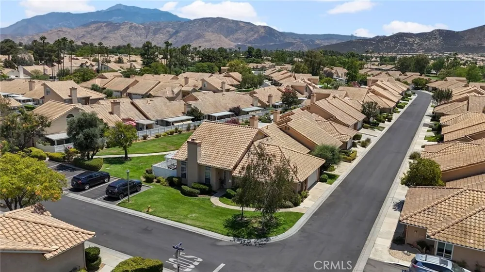 510 La Costa Banning, CA 92220