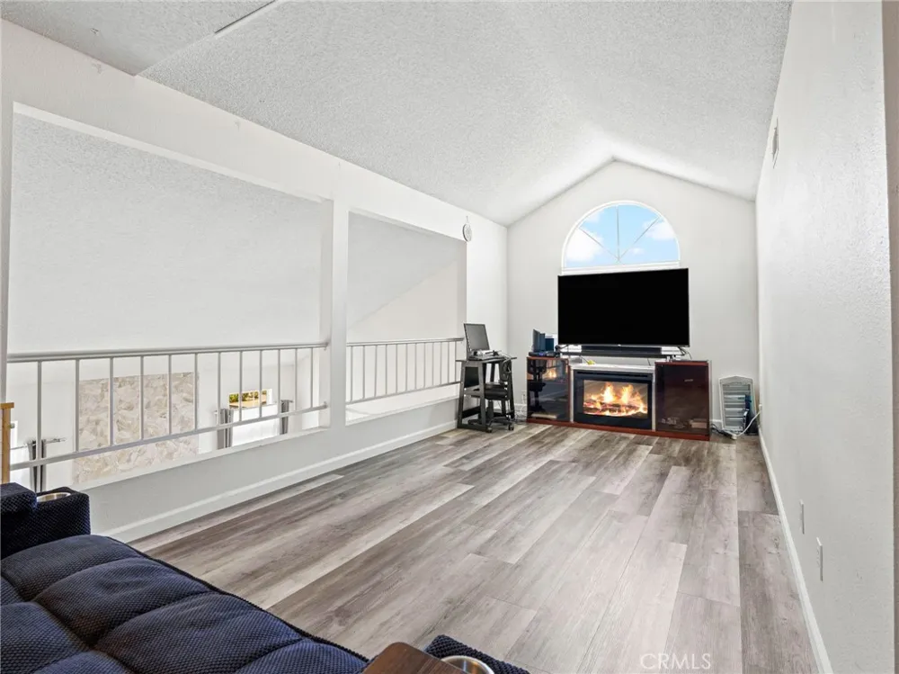 510 La Costa Banning, CA 92220