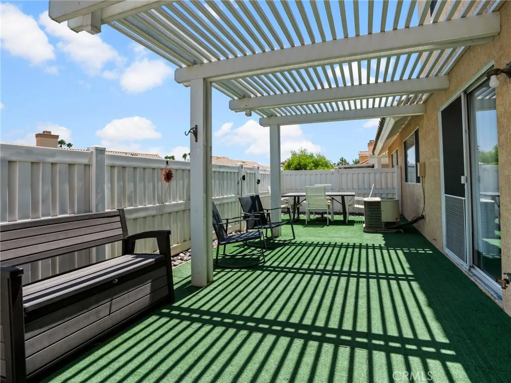 510 La Costa Banning, CA 92220