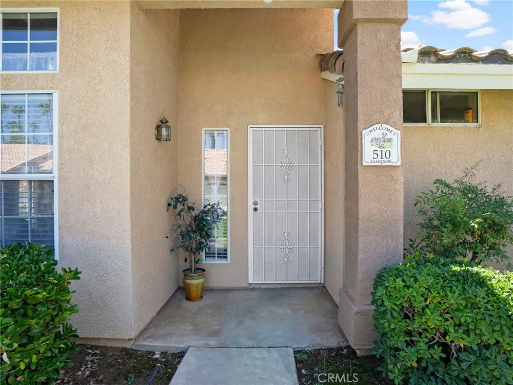510 La Costa Banning, CA 92220