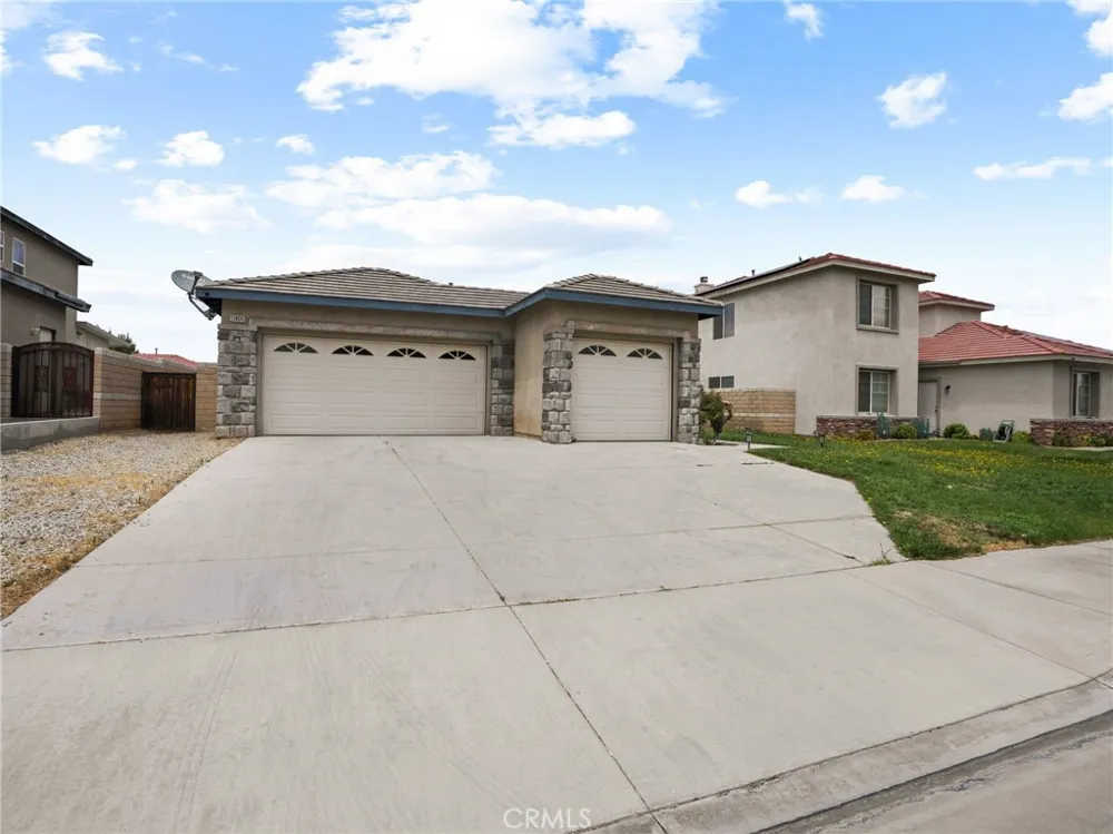 13806 Linda Victorville, CA 92392