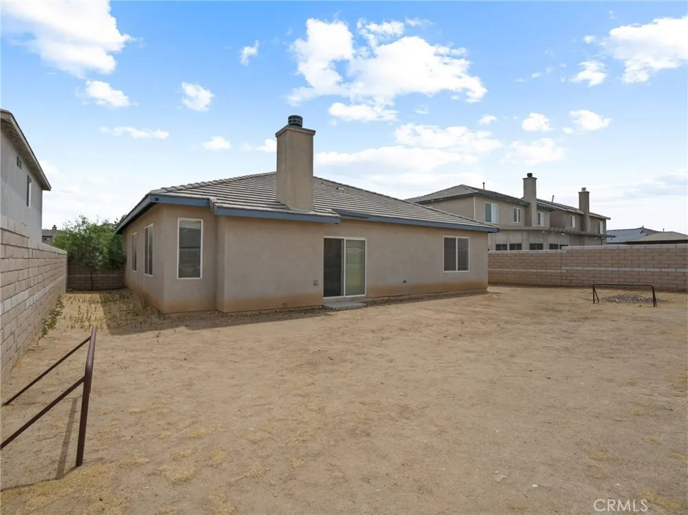 13806 Linda Victorville, CA 92392
