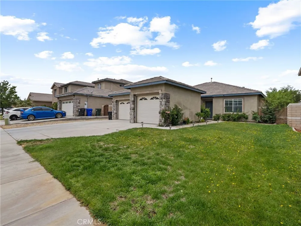 13806 Linda Victorville, CA 92392