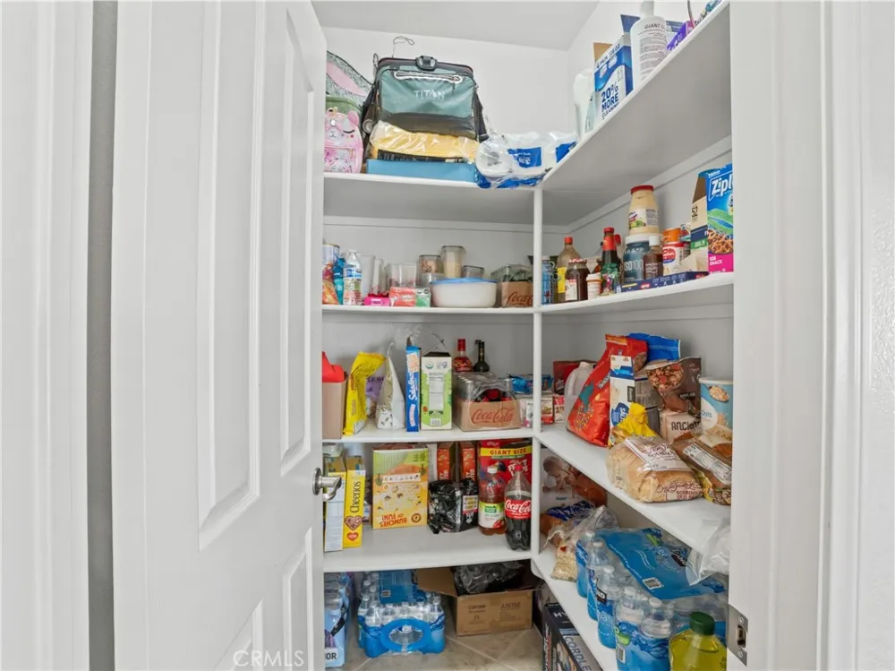 13806 Linda Victorville, CA 92392