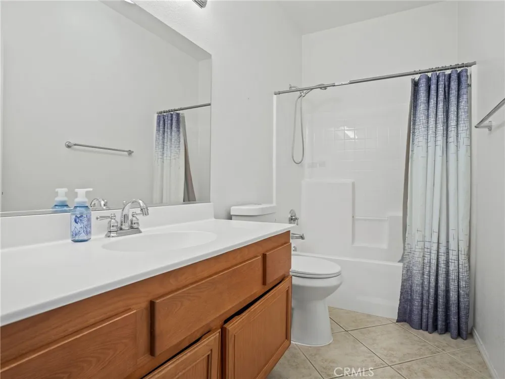 13806 Linda Victorville, CA 92392