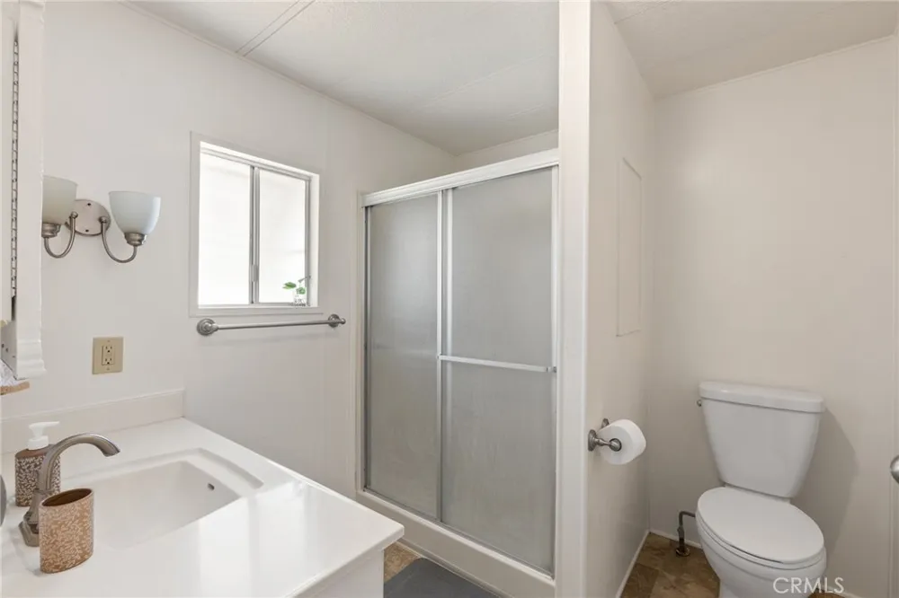2205 W Acacia Avenue #125 Hemet, CA 92545