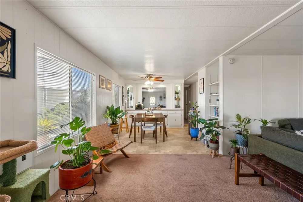 2205 W Acacia Avenue #125 Hemet, CA 92545