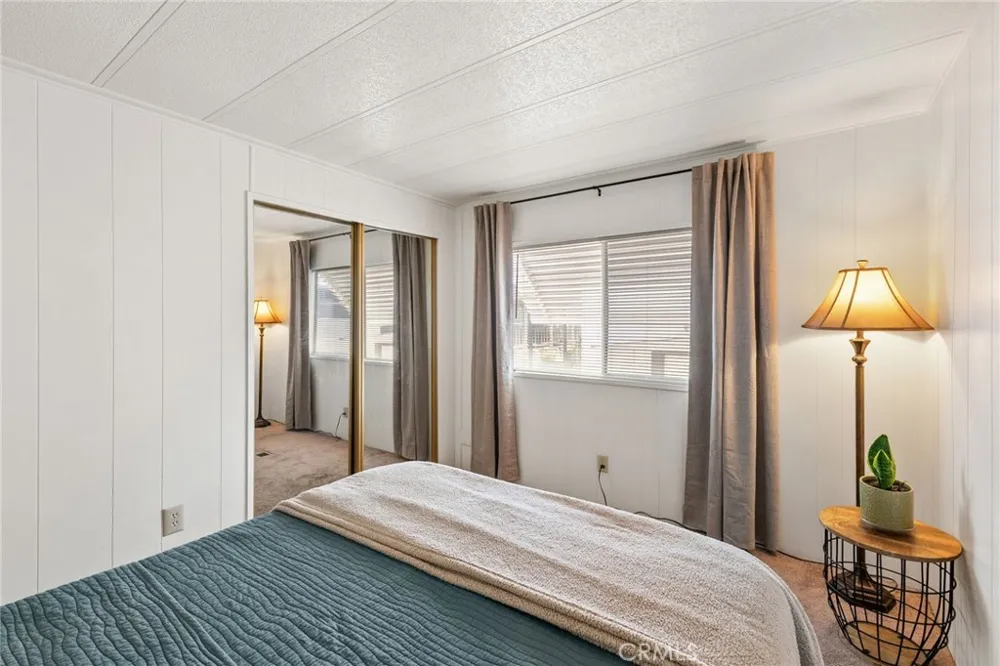 2205 W Acacia Avenue #125 Hemet, CA 92545