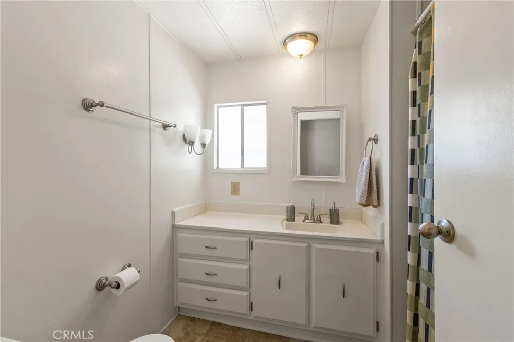 2205 W Acacia Avenue #125 Hemet, CA 92545