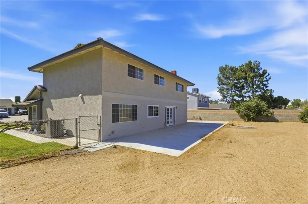 11529 Geyser Jurupa Valley, CA 91752