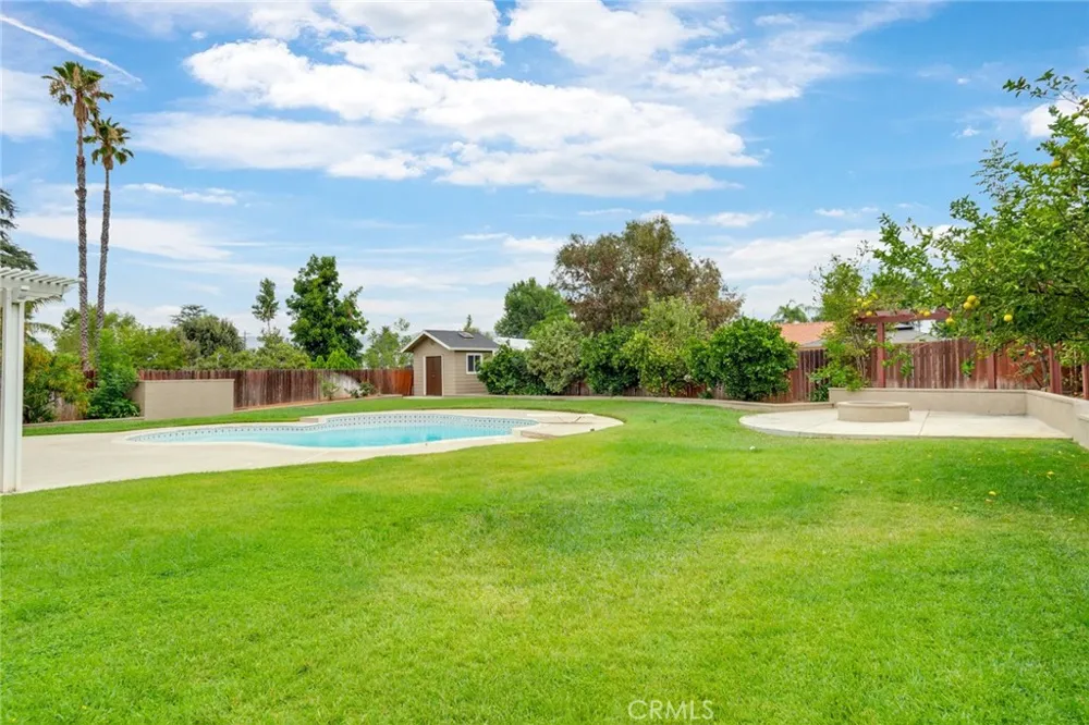 625 Greenwood Court Redlands, CA 92373