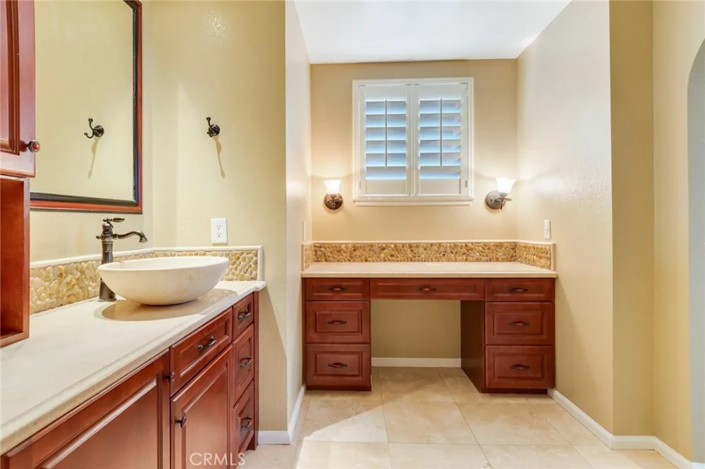 625 Greenwood Court Redlands, CA 92373