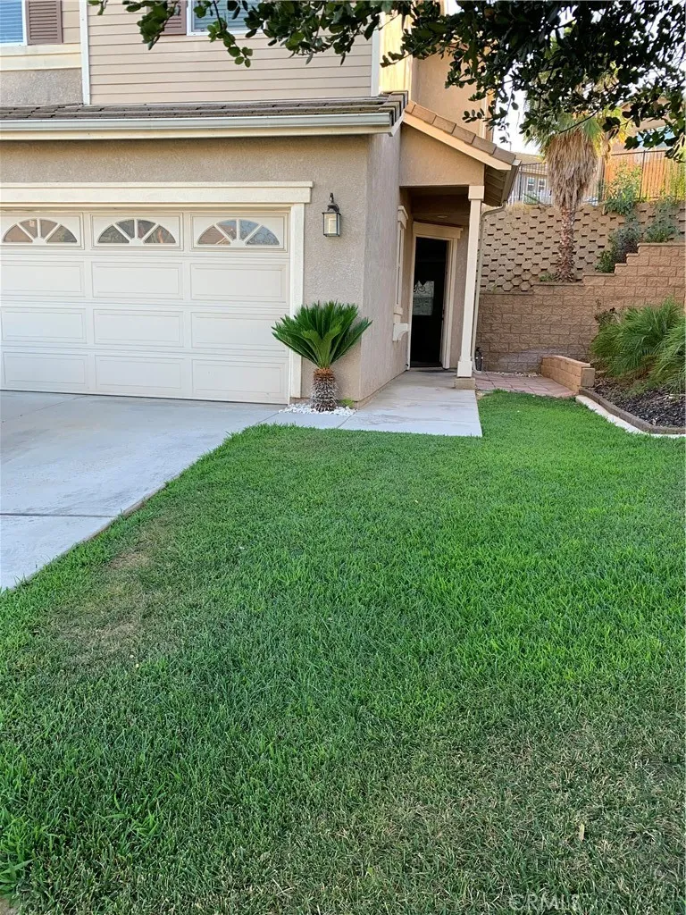 5751 Autumnwood Jurupa Valley, CA 92509