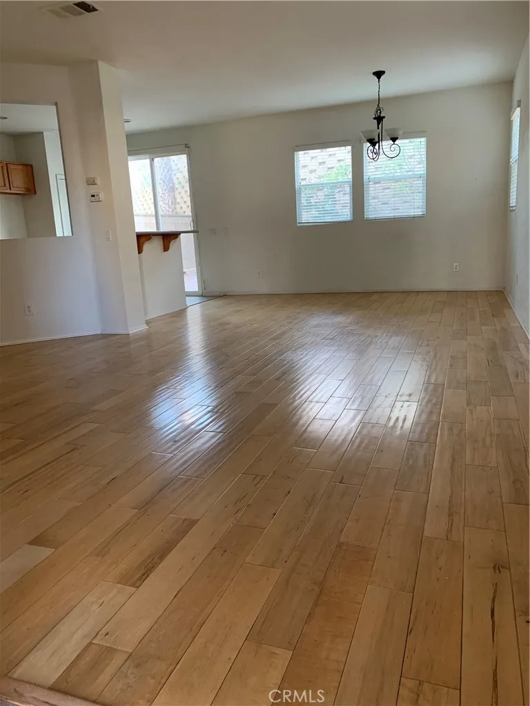 5751 Autumnwood Jurupa Valley, CA 92509