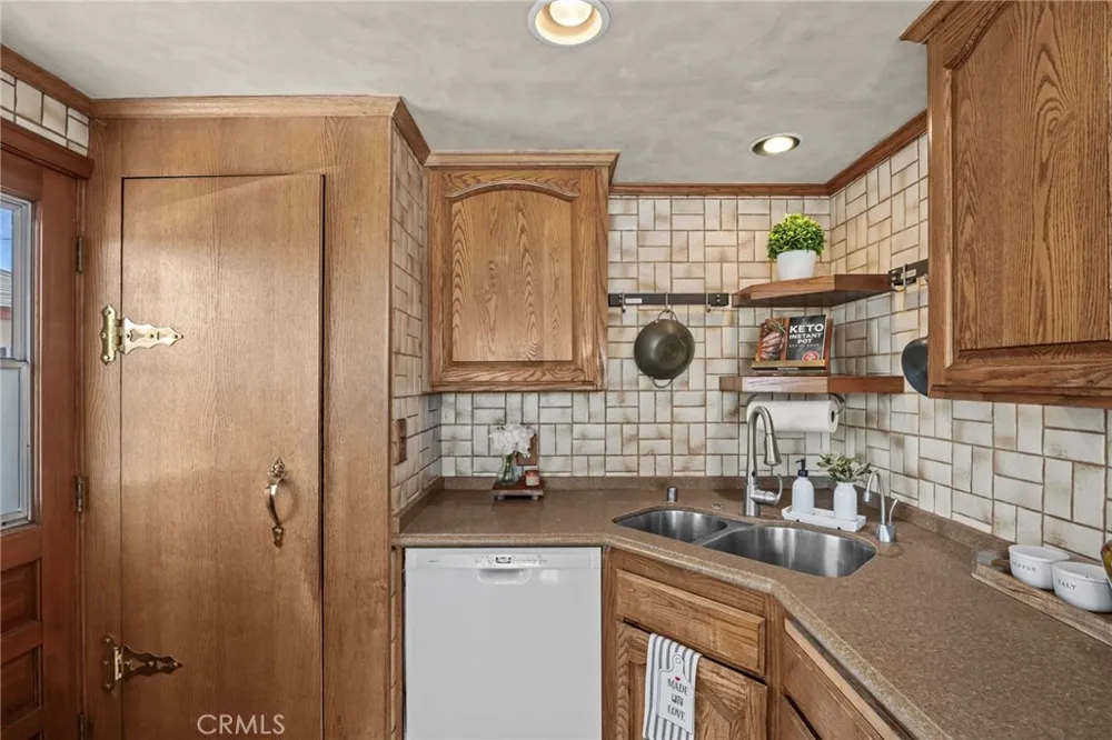 4849 San Gabriel Pico Rivera, CA 90660