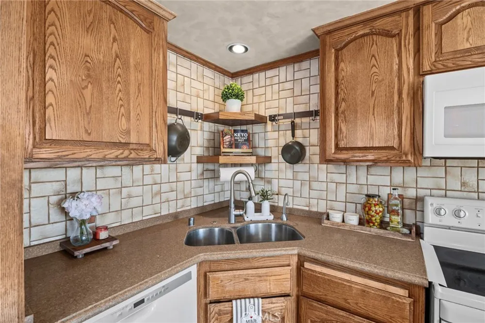 4849 San Gabriel Pico Rivera, CA 90660