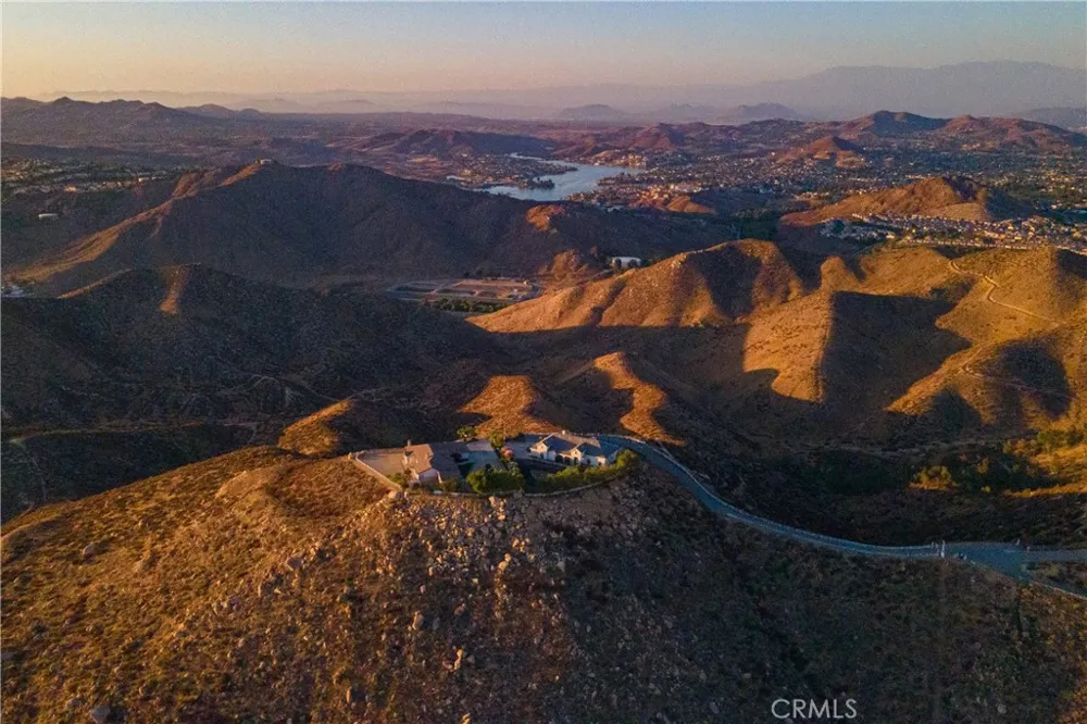 32330 Elsinore Heights Wildomar, CA 92595