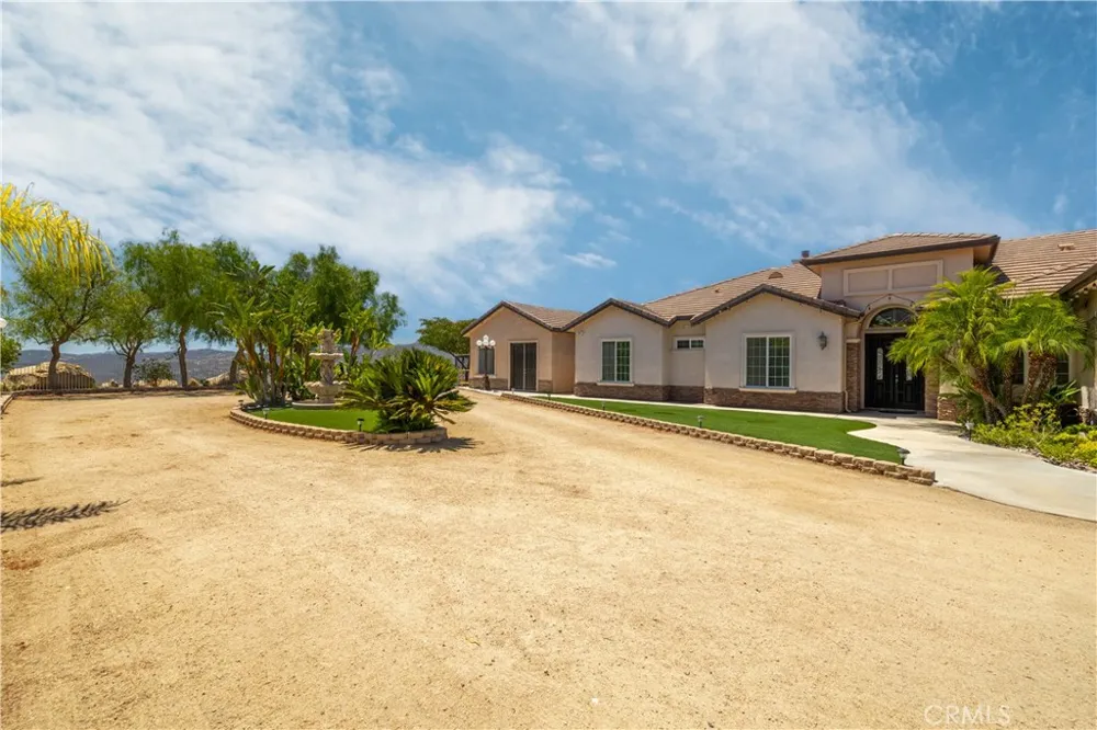 32330 Elsinore Heights Wildomar, CA 92595