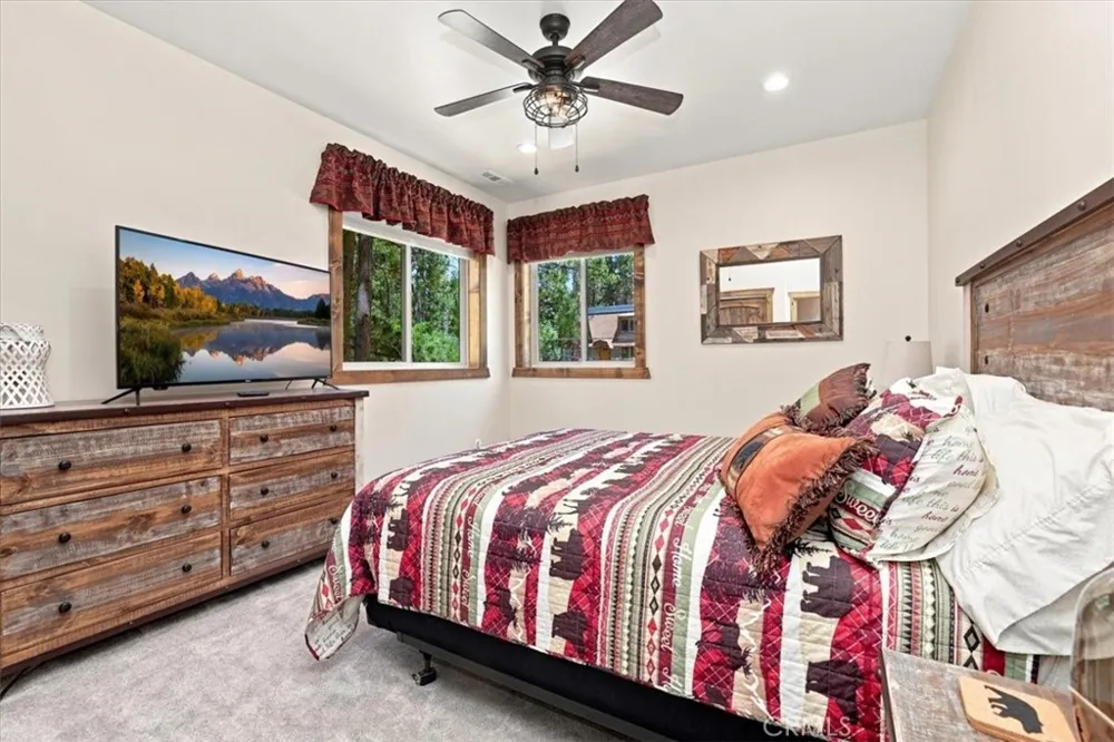 734 Tehama Big Bear Lake, CA 92315