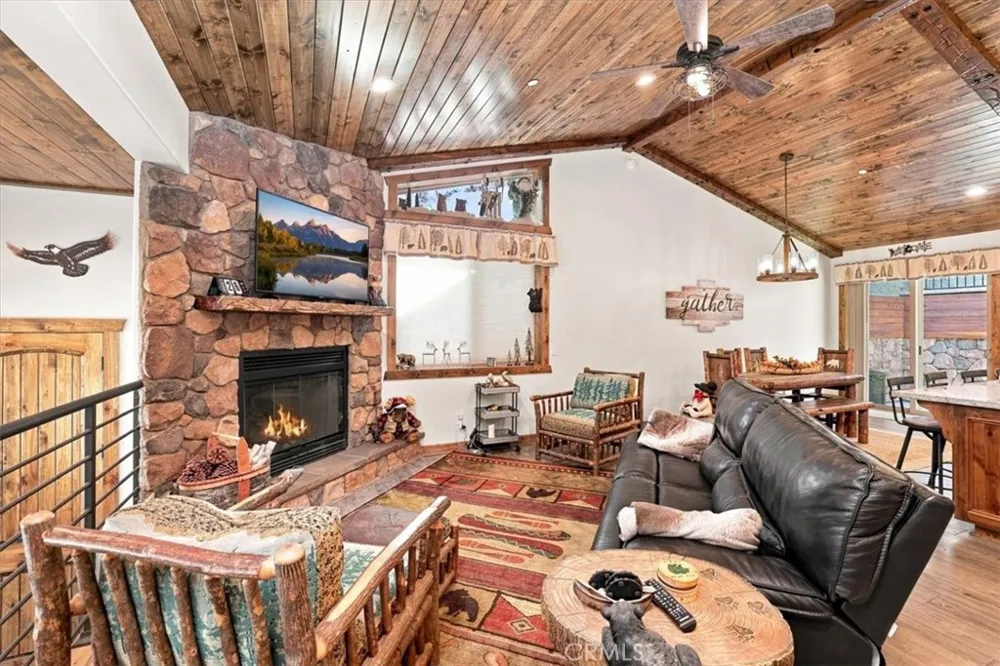 734 Tehama Big Bear Lake, CA 92315