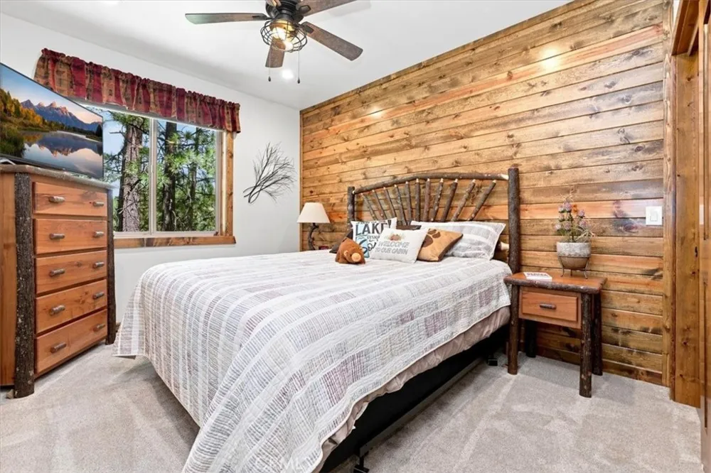 734 Tehama Big Bear Lake, CA 92315