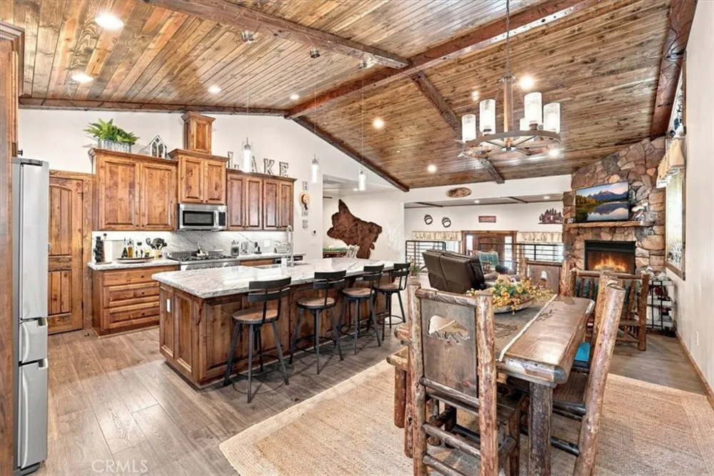 734 Tehama Big Bear Lake, CA 92315
