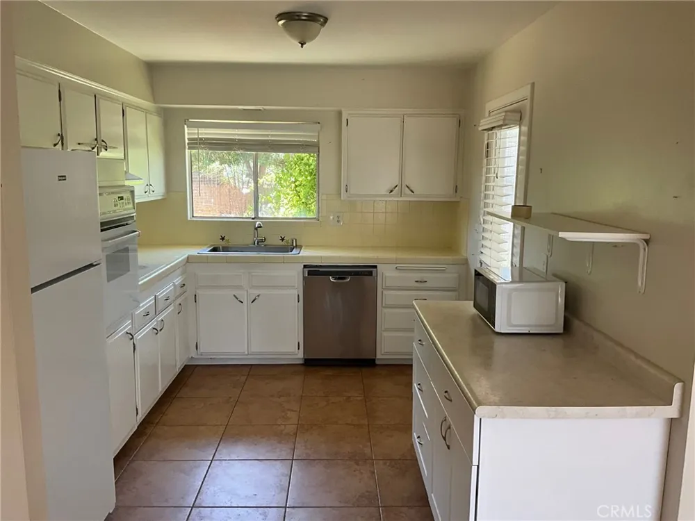 25887 Coombe Hill Drive Menifee, CA 92586