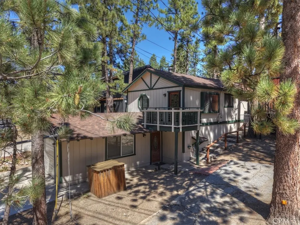 42798 Cougar Big Bear Lake, CA 92315