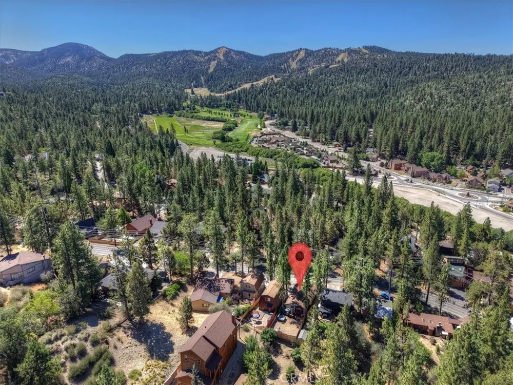 42798 Cougar Big Bear Lake, CA 92315