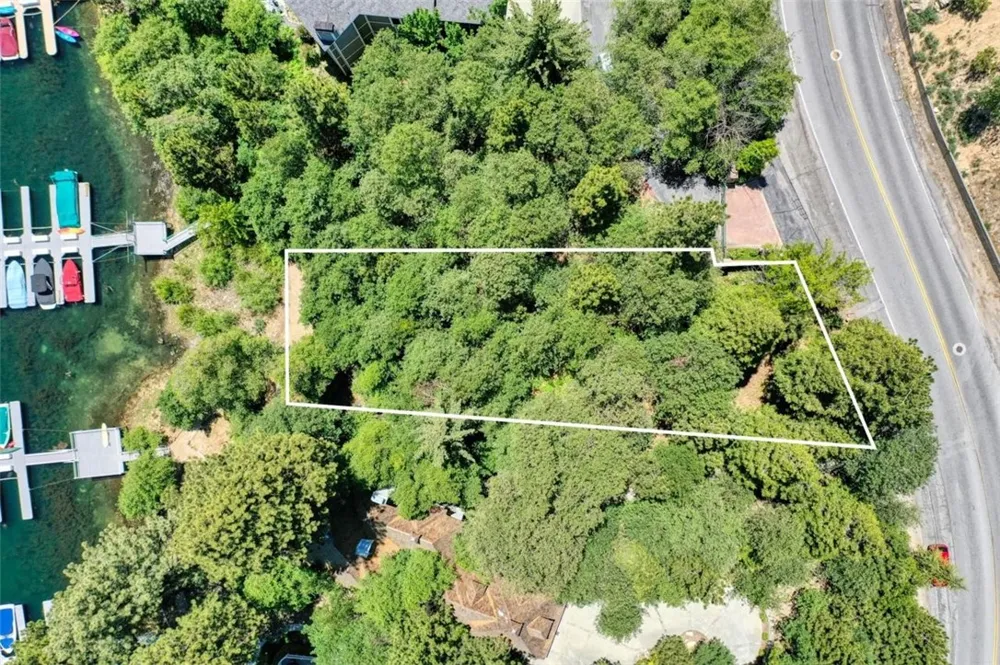 27457 North Bay Lake Arrowhead, CA 92352