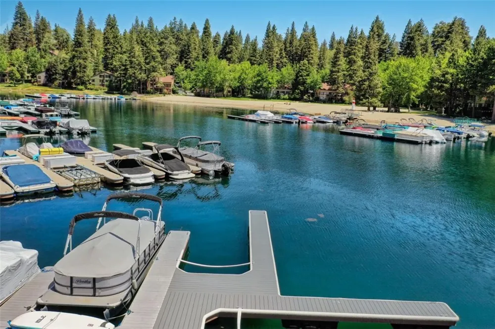 27457 North Bay Lake Arrowhead, CA 92352