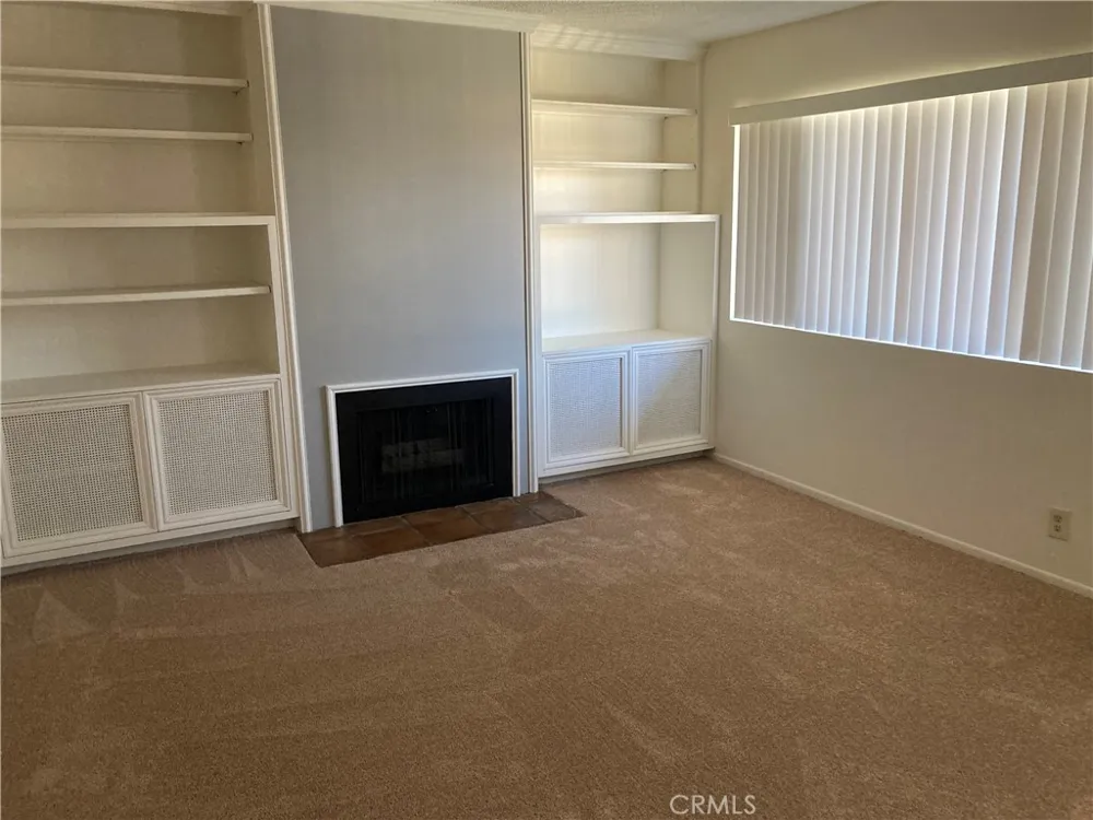 8505 Columbus Avenue #304 North Hills, CA 91343