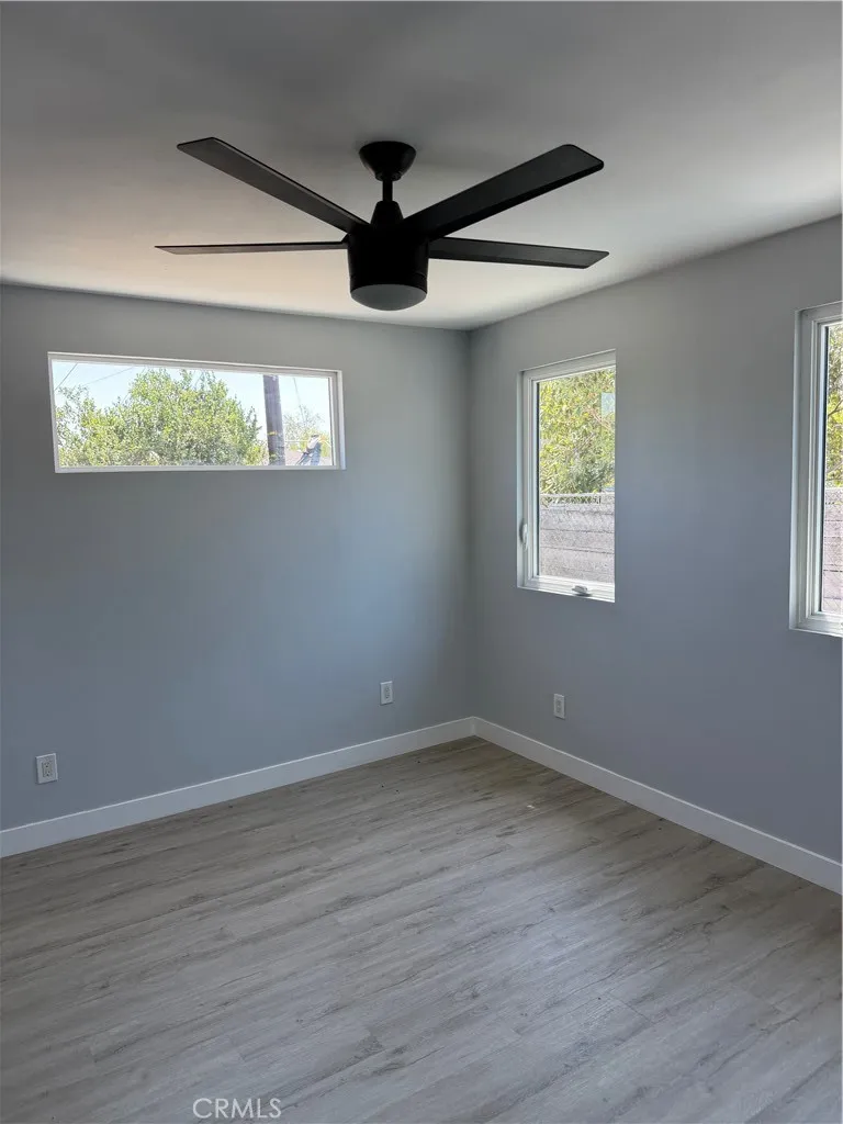 1512 E 125th Compton, CA 90222
