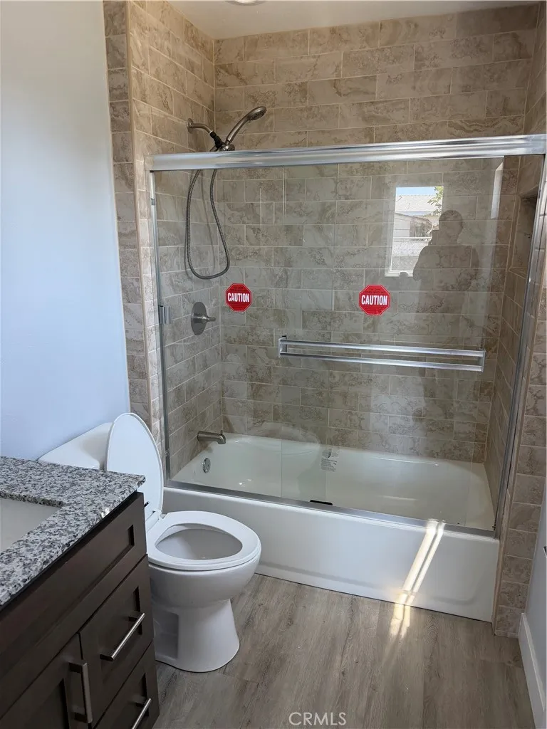 1512 E 125th Compton, CA 90222