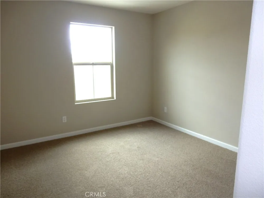 460 Pinewood Rialto, CA 92376