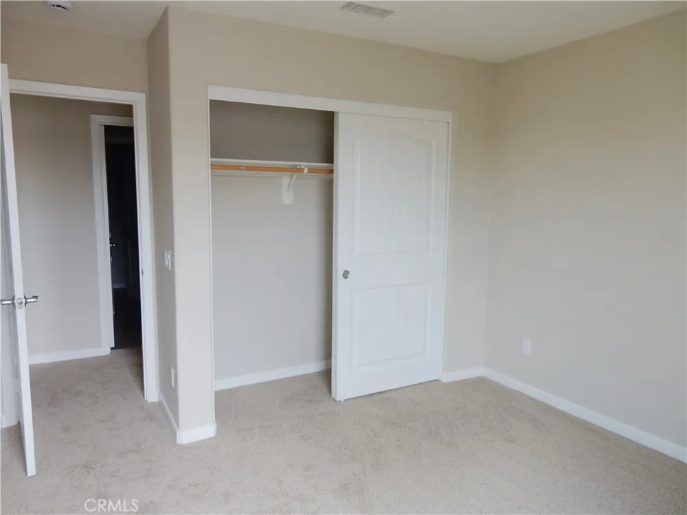 460 Pinewood Rialto, CA 92376