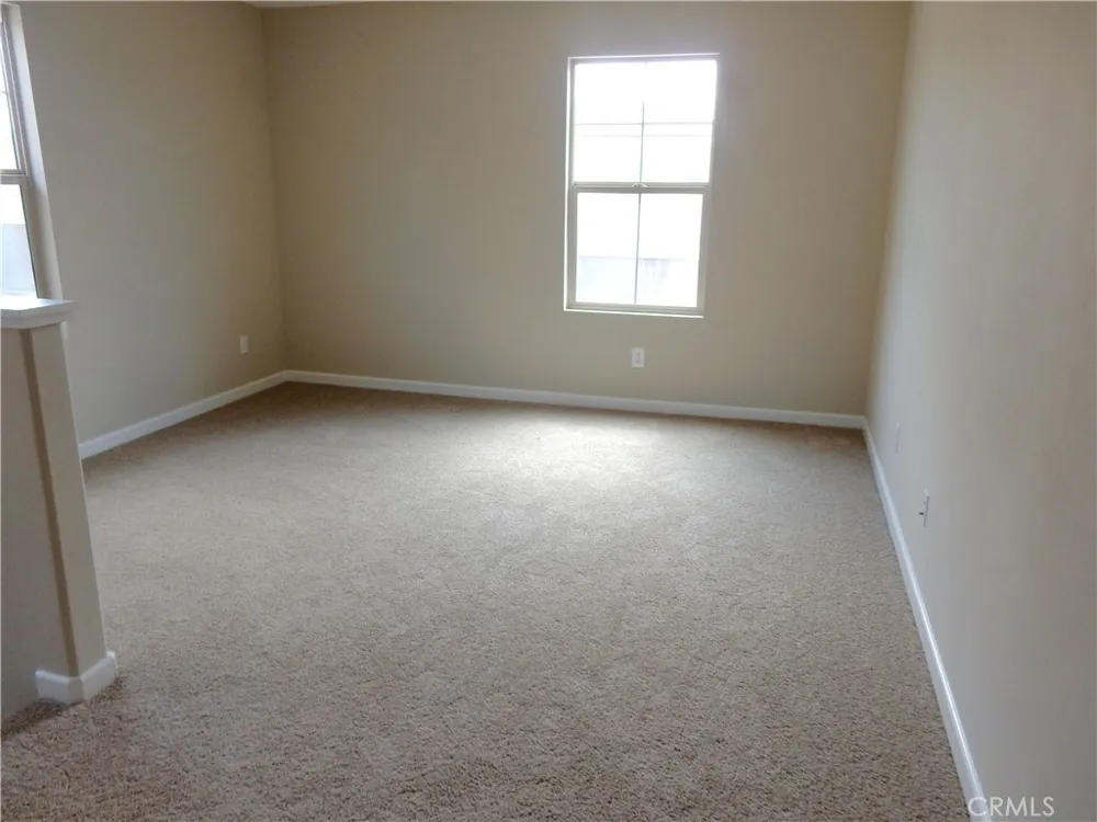 460 Pinewood Rialto, CA 92376