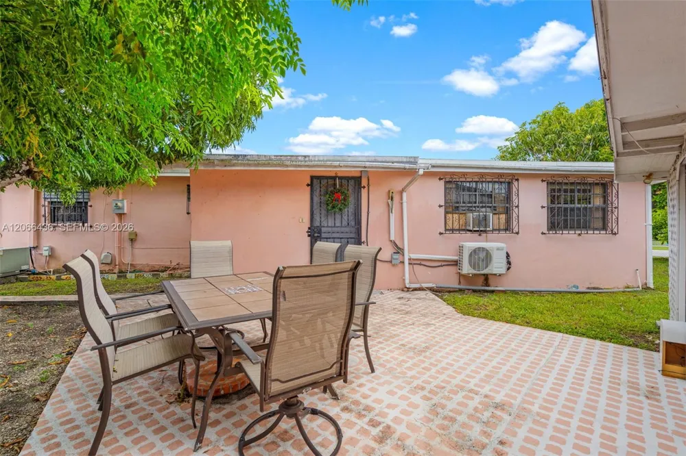 11985 SW 181st Ter Miami, FL 33177