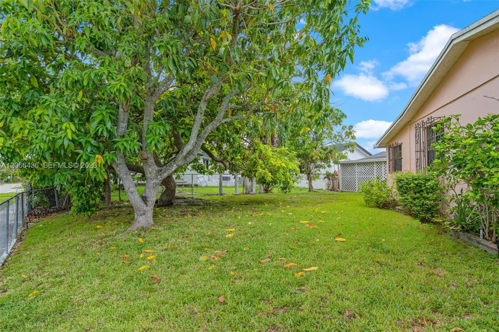 11985 SW 181st Ter Miami, FL 33177
