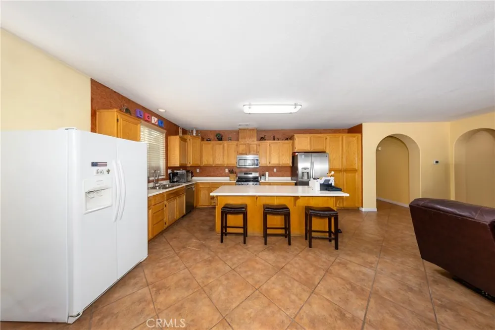 14855 Noblewood Lake Elsinore, CA 92530