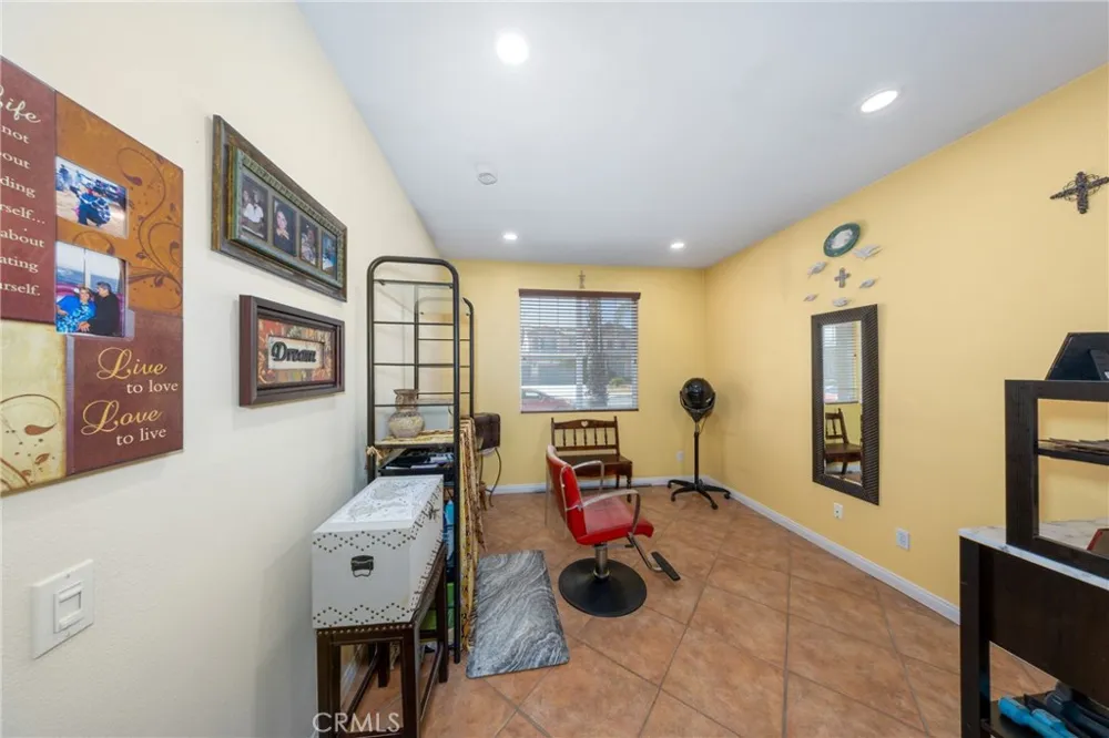 14855 Noblewood Lake Elsinore, CA 92530