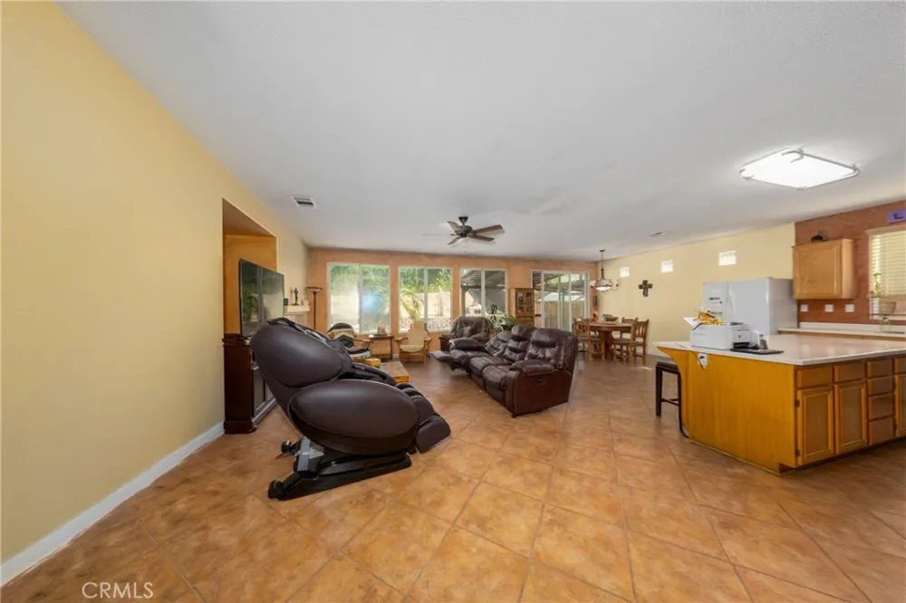 14855 Noblewood Lake Elsinore, CA 92530