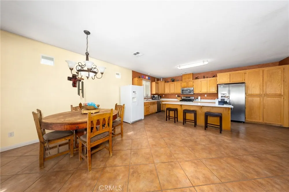 14855 Noblewood Lake Elsinore, CA 92530