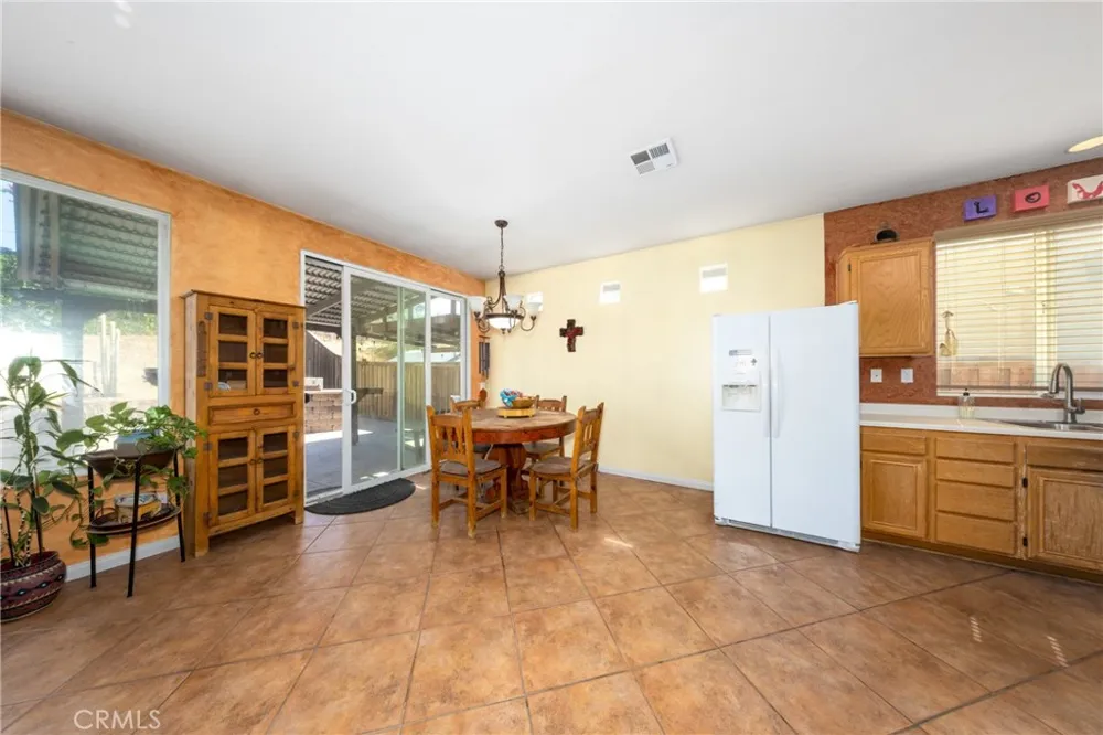 14855 Noblewood Lake Elsinore, CA 92530