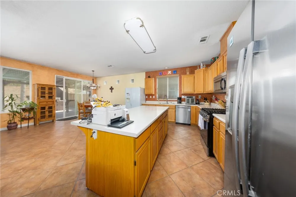 14855 Noblewood Lake Elsinore, CA 92530