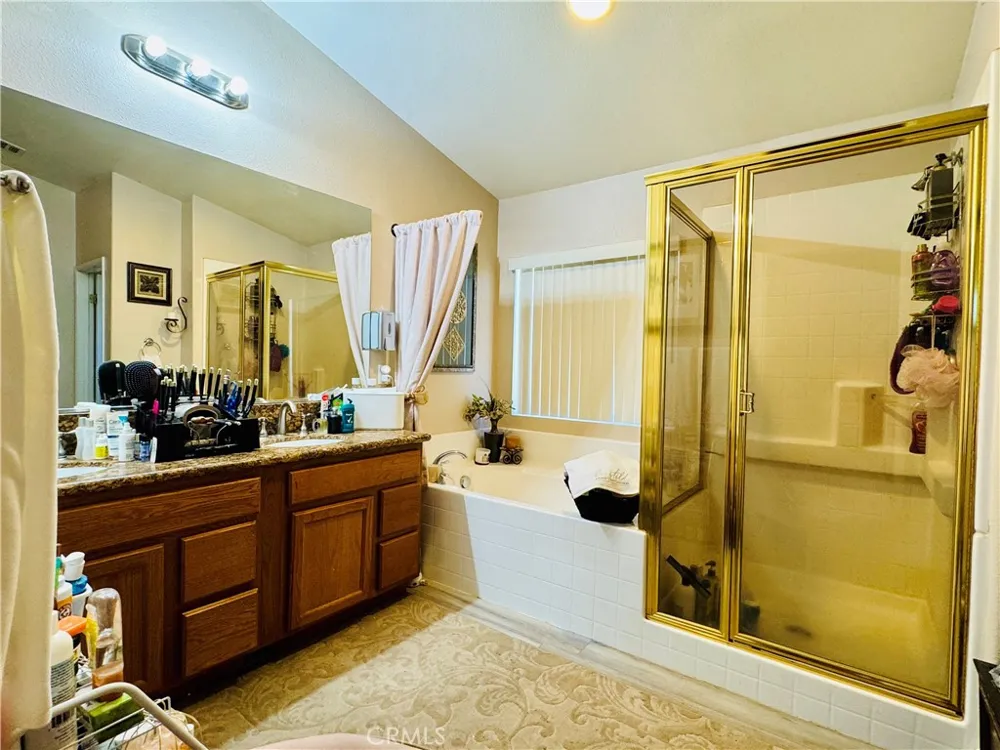 11735 Alana Victorville, CA 92392
