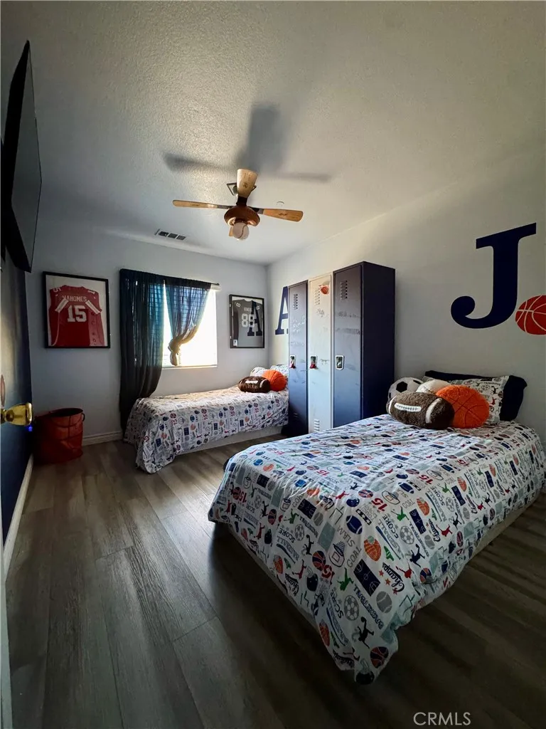 11735 Alana Victorville, CA 92392