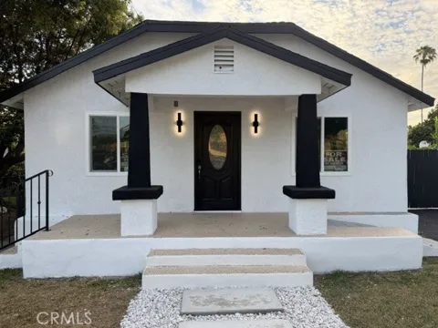 4403 Cedar Ave