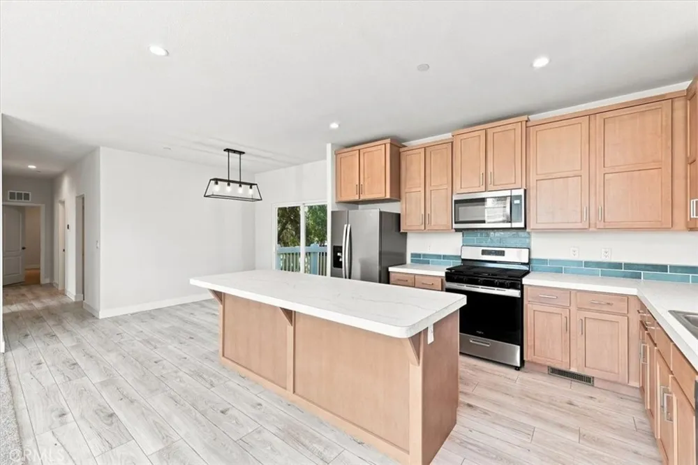 31221 Neer Homeland, CA 92548