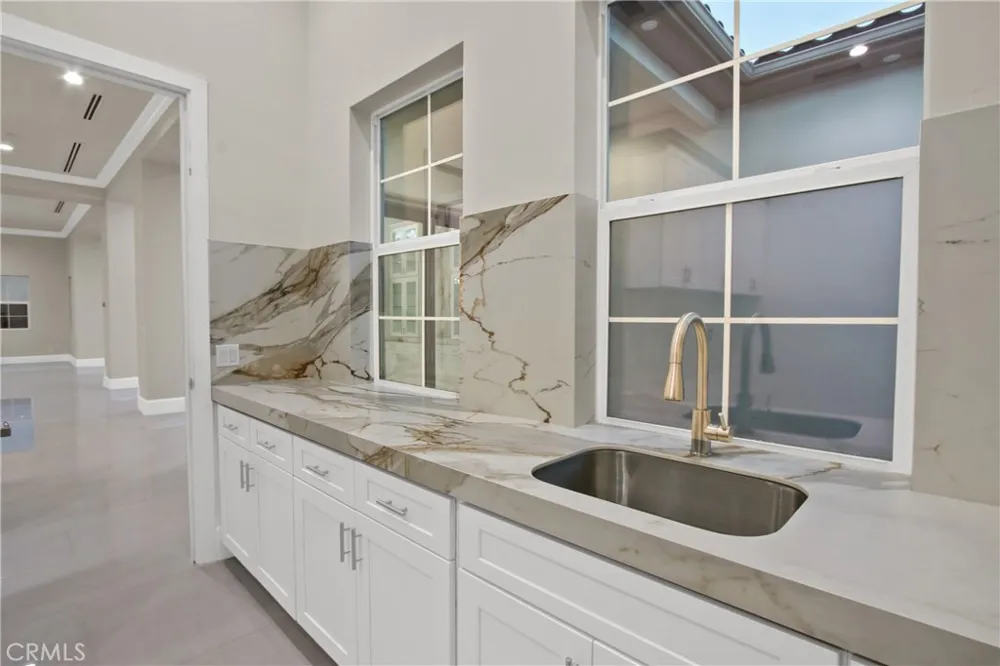 13715 Copley Rancho Cucamonga, CA 91739